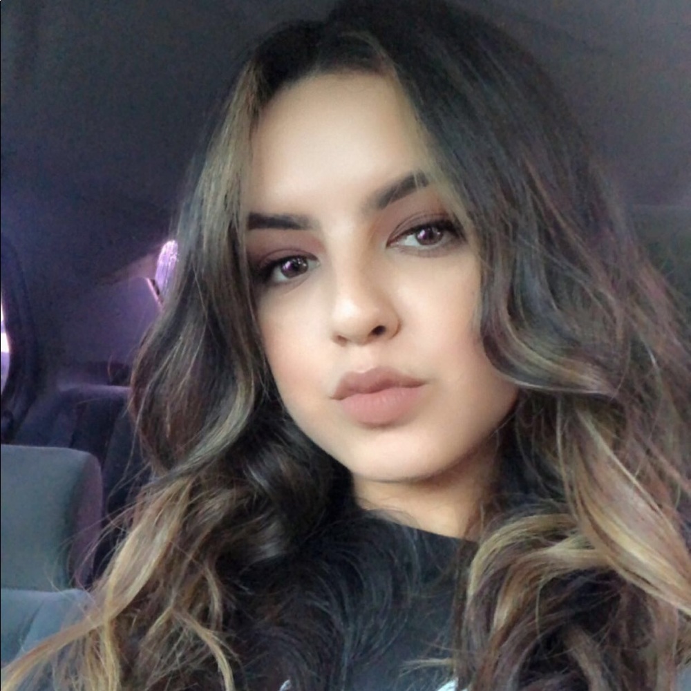 Meet your Posher, Celeste